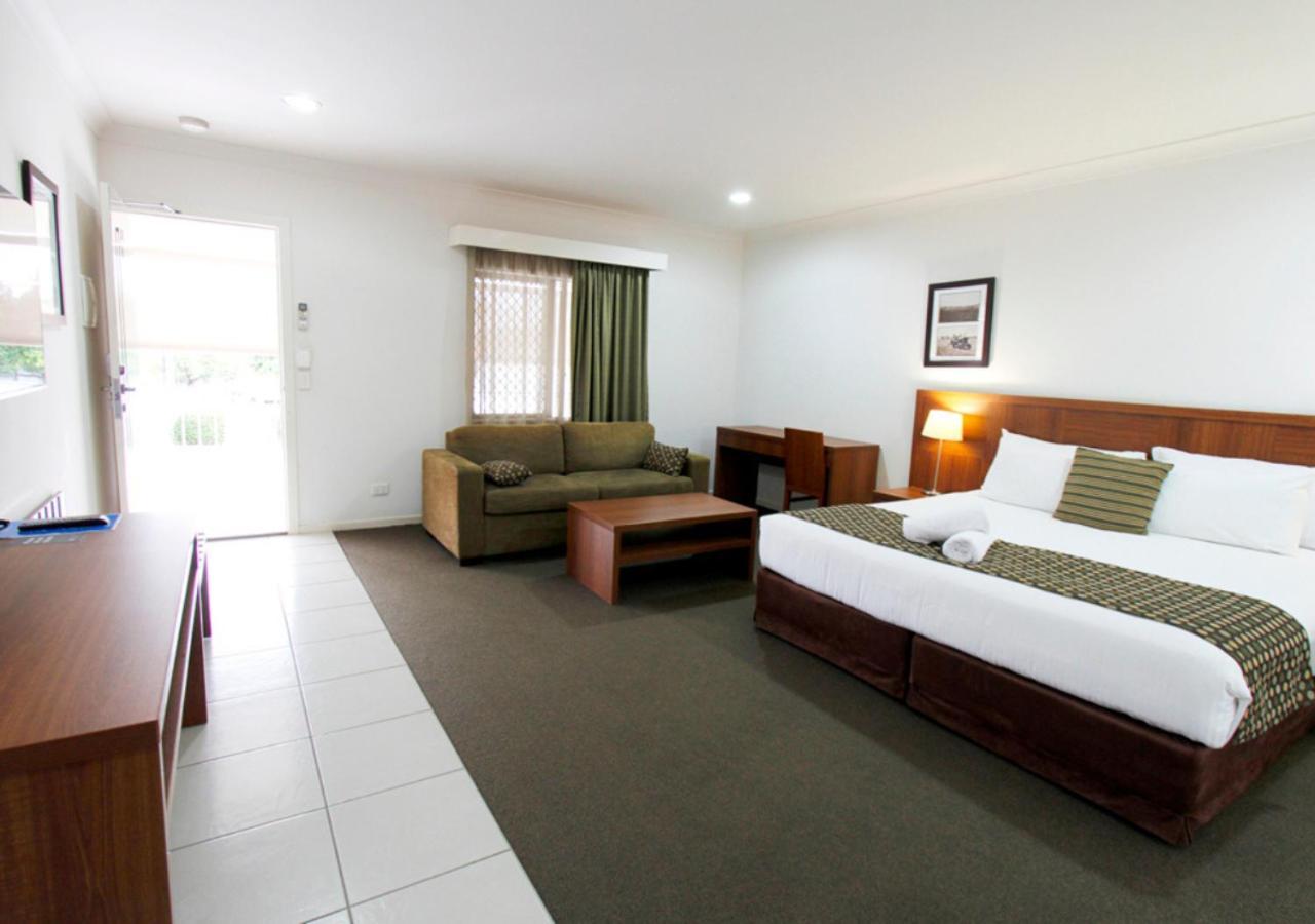 Chinchilla Downtown Motor Inn Kültér fotó