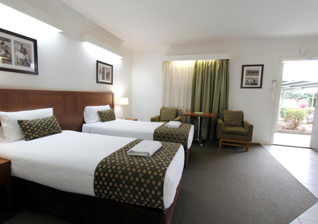 Chinchilla Downtown Motor Inn Kültér fotó
