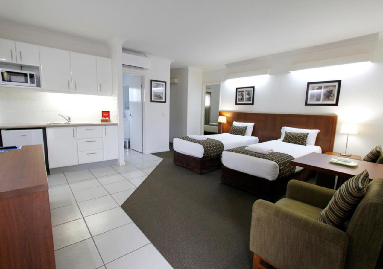 Chinchilla Downtown Motor Inn Kültér fotó