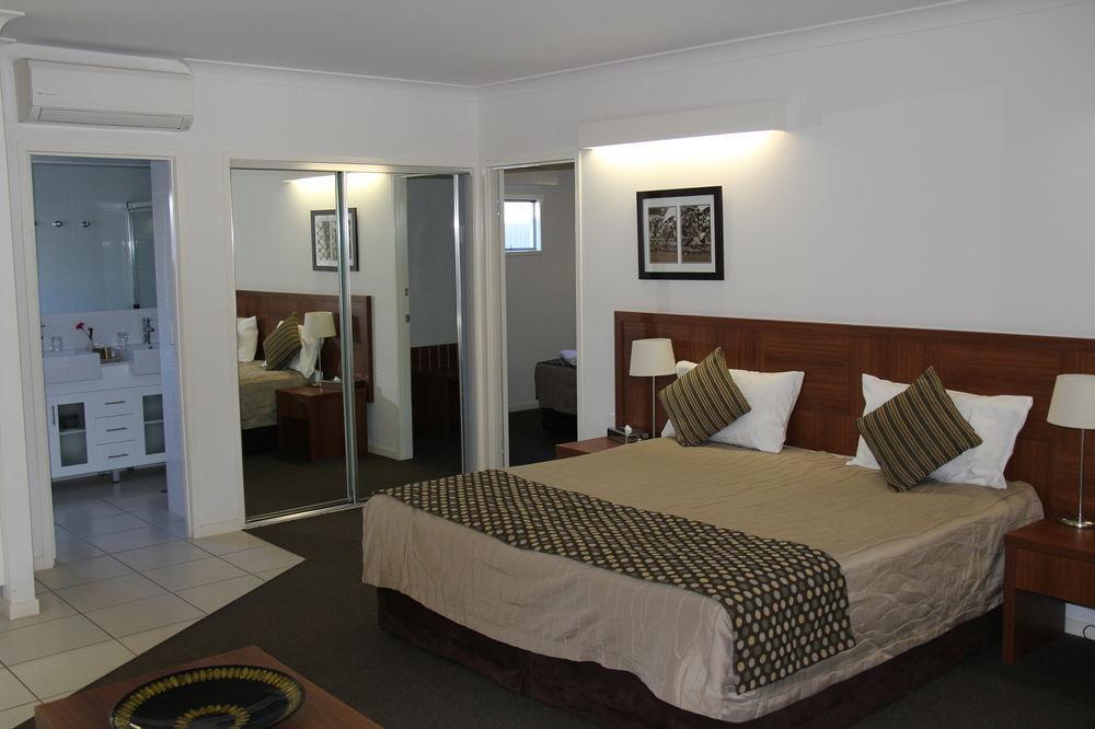 Chinchilla Downtown Motor Inn Kültér fotó